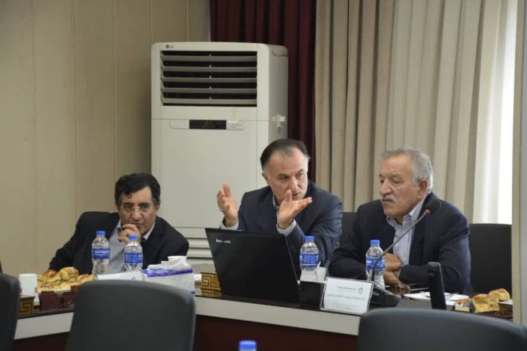 جلسه هم اندیشی با مدیران پالایشگاه های کشور